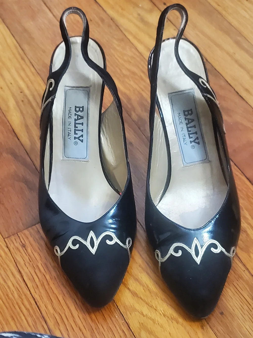 Bally Black Leather Pointed Slingback Heels with Gold Embroidery Sz 5.5